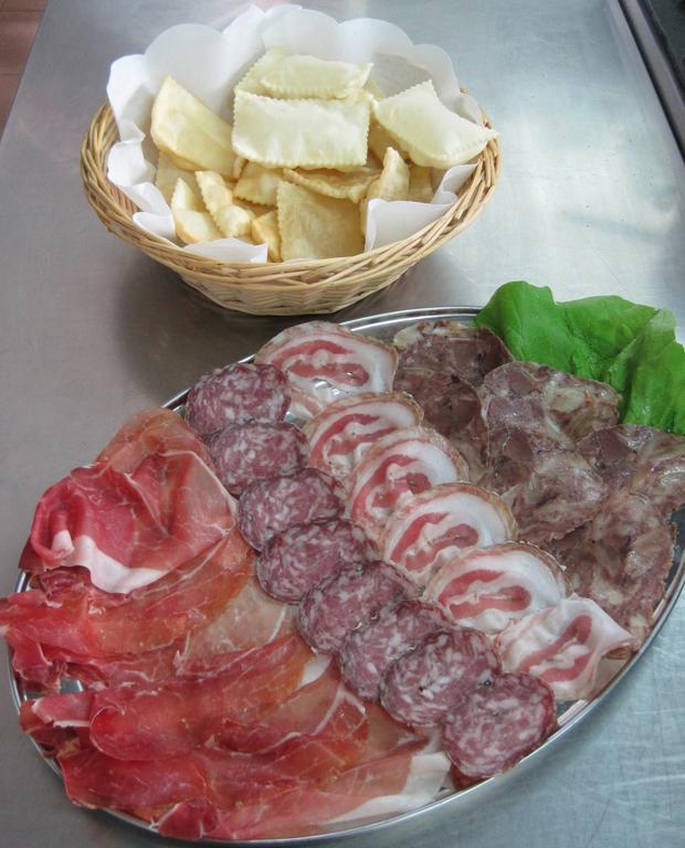 Agriturismo Alla Strozza Voghenza Bagian luar foto